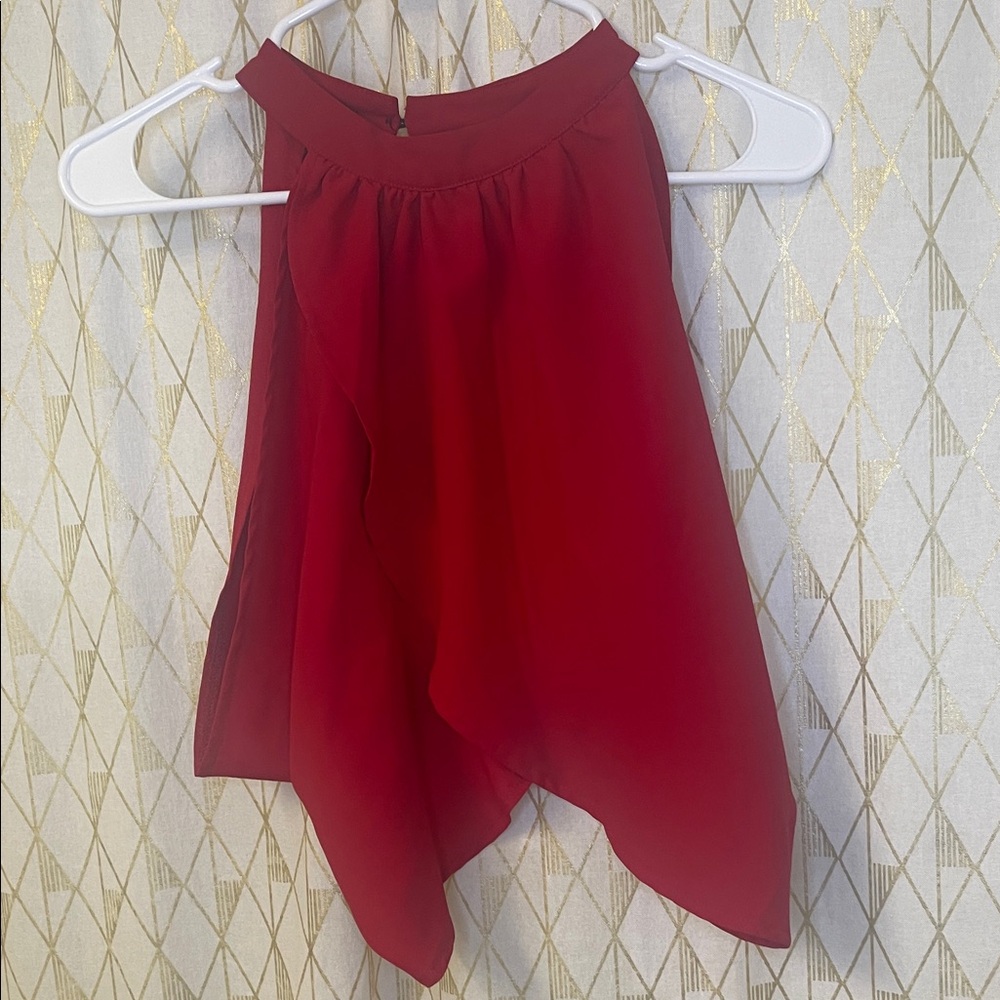 Chic Red Sleeveless Blouse